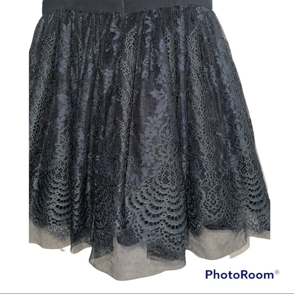 BEBE lace Fit & Flare dress - Picture 4 of 6